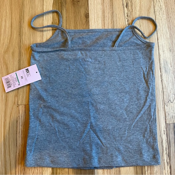 Tank tops - Picture 2 of 6